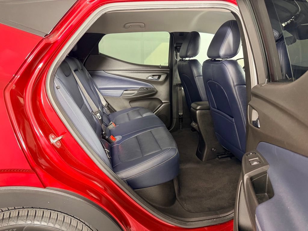 Used 2022 Chevrolet Bolt EUV Premier FWD image 30