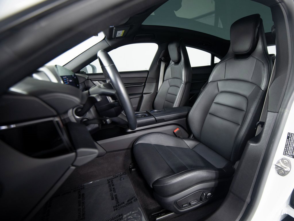 Certified 2022 Porsche Taycan image 5