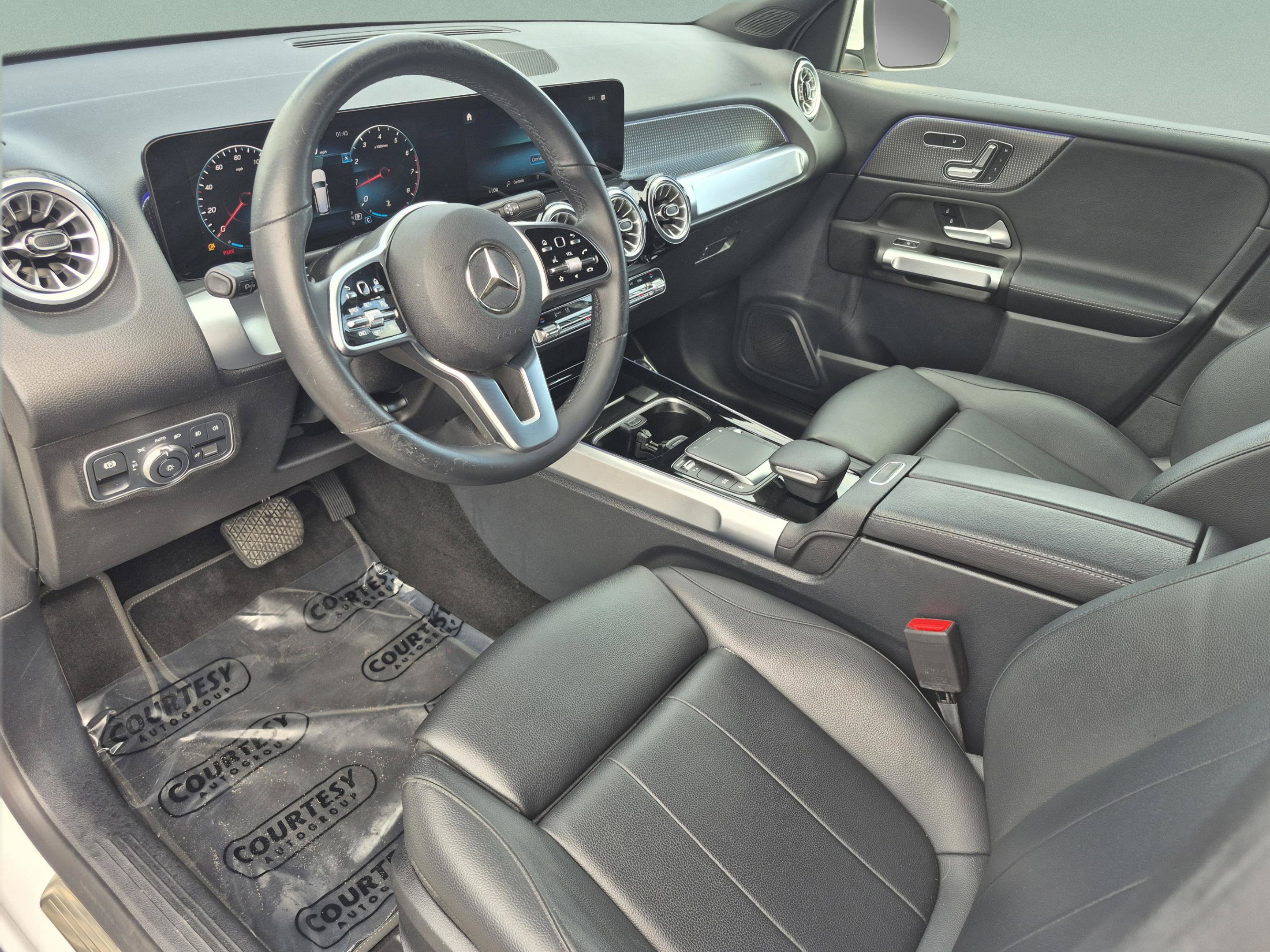 Used 2022 Mercedes-Benz GLB 250 image 20