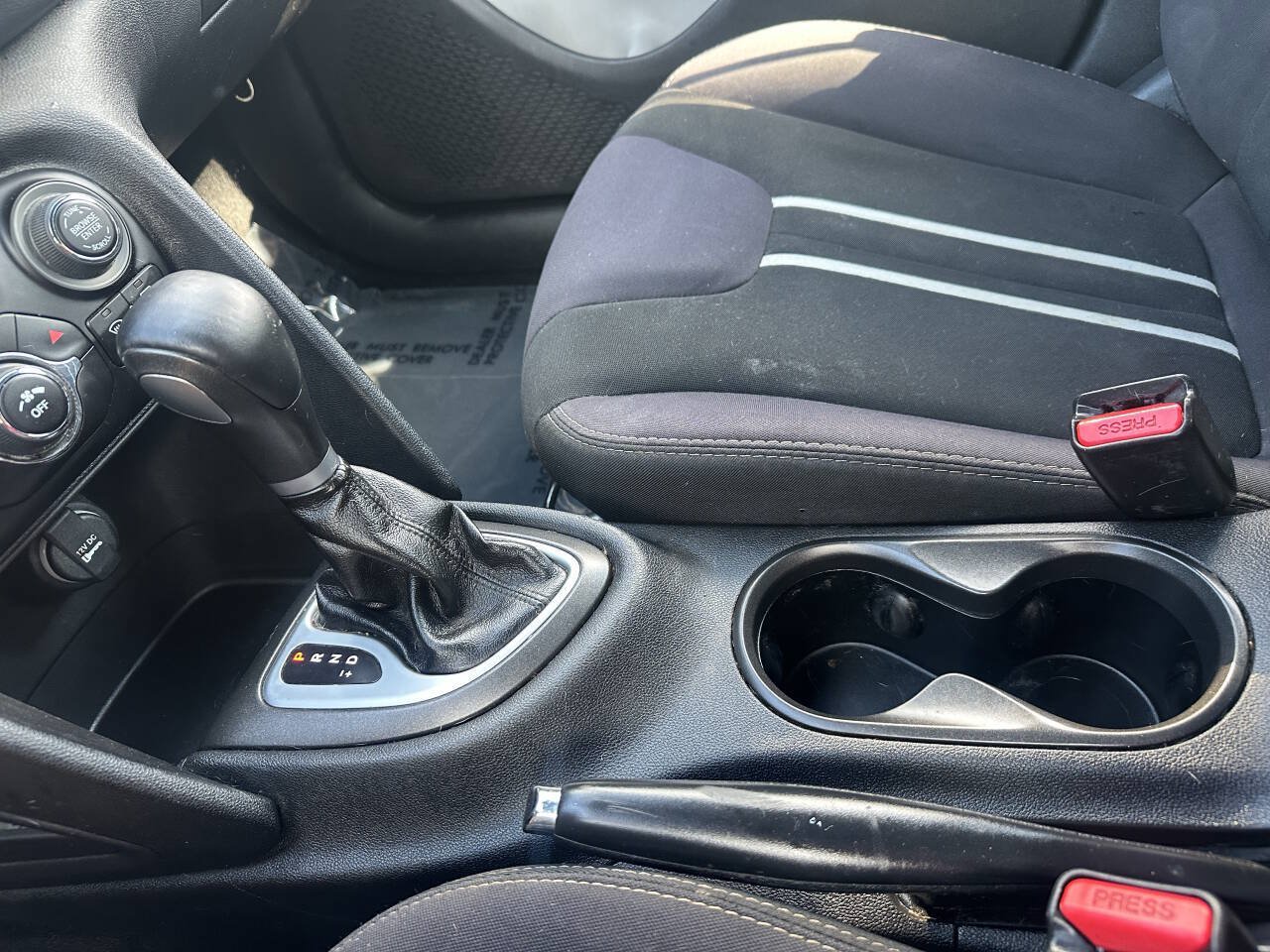 Used 2014 Dodge Dart SXT FWD image 34