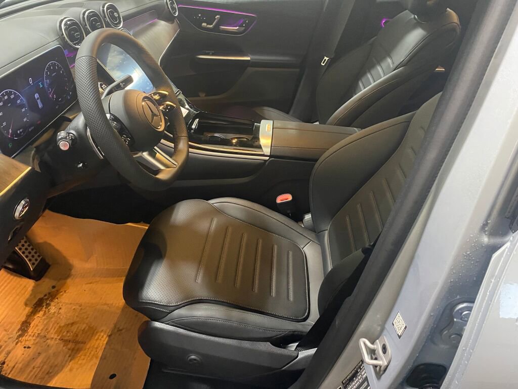 New 2026 Mercedes-Benz GLC 300 4MATIC image 9