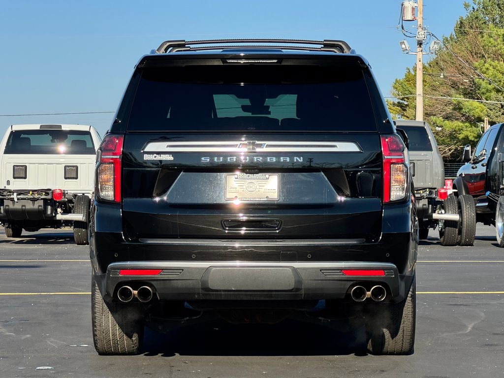 Used 2022 Chevrolet Suburban High Country AWD/4WD image 6