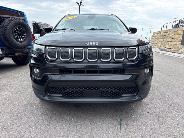 Used 2022 Jeep Compass Latitude AWD/4WD image 8