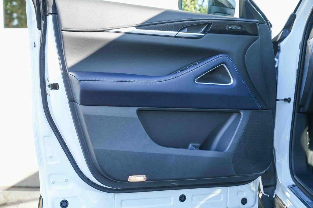New 2026 INFINITI QX60 Sport w/ Dark Cargo Package image 19