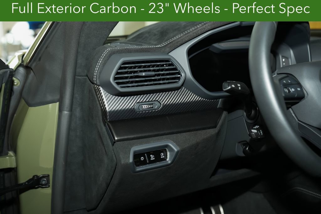 Used 2023 Lamborghini Urus Performante AWD/4WD image 44