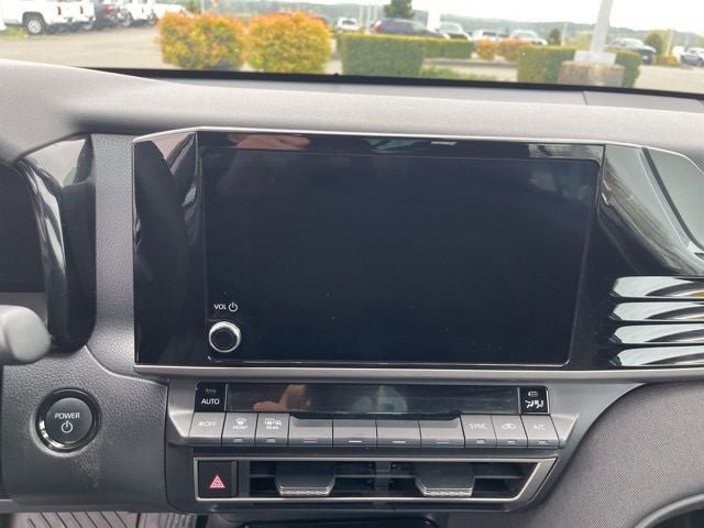 Used 2025 Toyota Camry LE AWD/4WD image 24