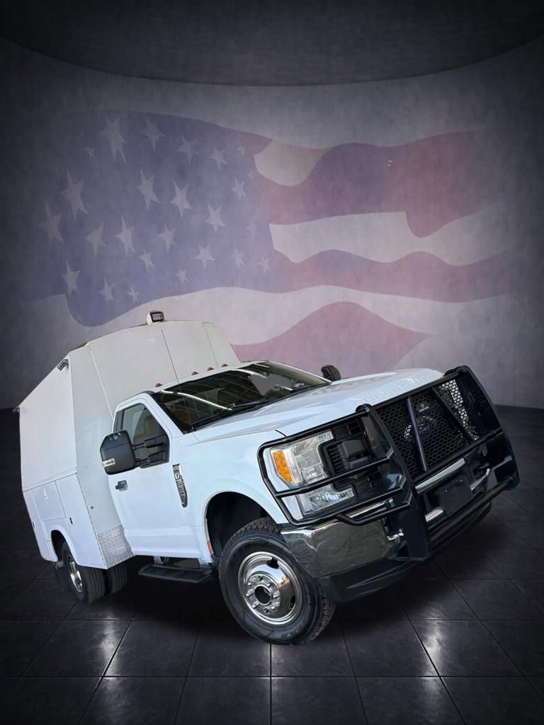 Used 2017 Ford F350 XL w/ Power Equipment Group AWD/4WD image 12