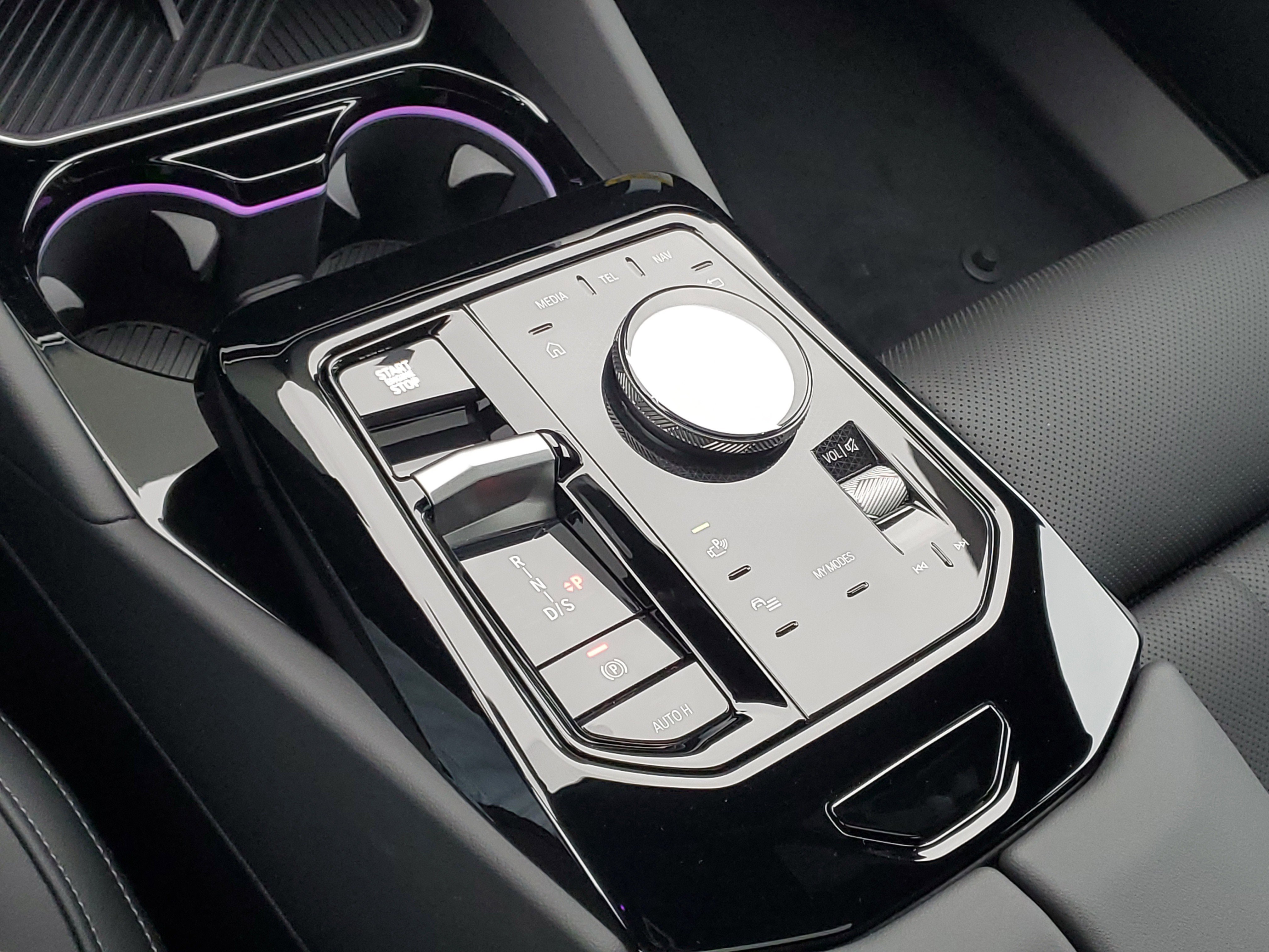 New 2026 BMW 530i xDrive w/ M Sport Package image 20