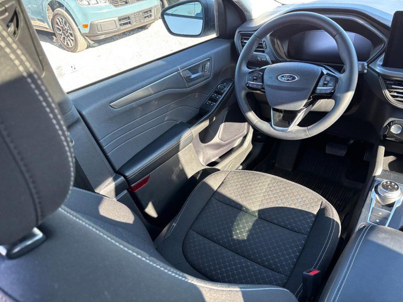 Used 2024 Ford Escape Active w/ Tech Pack #1 AWD/4WD image 13