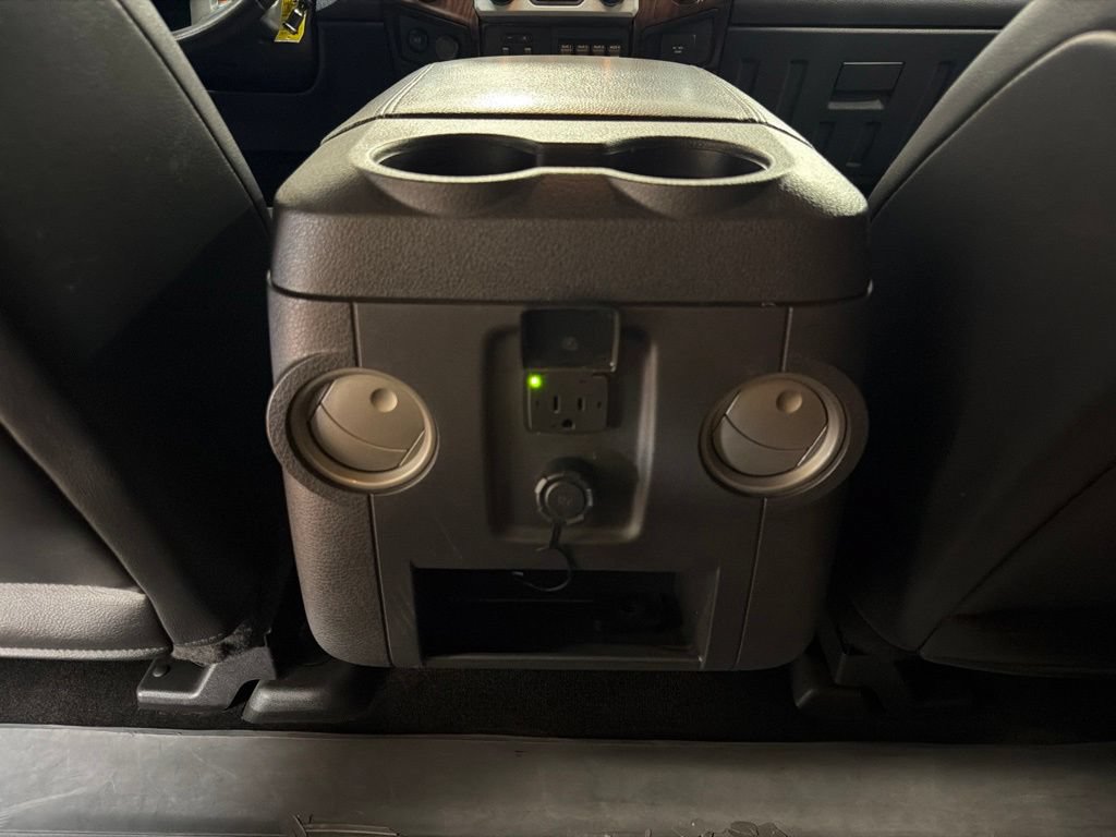 Used 2015 Ford F250 Lariat w/ Lariat Interior Package AWD/4WD image 18