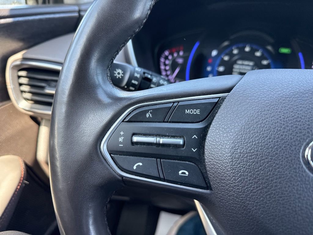 Used 2020 Hyundai Santa Fe Limited image 32