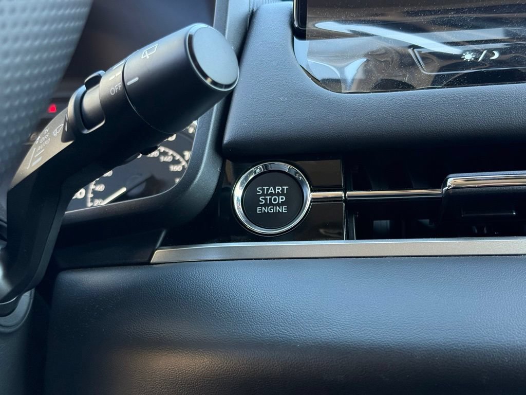 New 2026 Mitsubishi Outlander AWD image 31