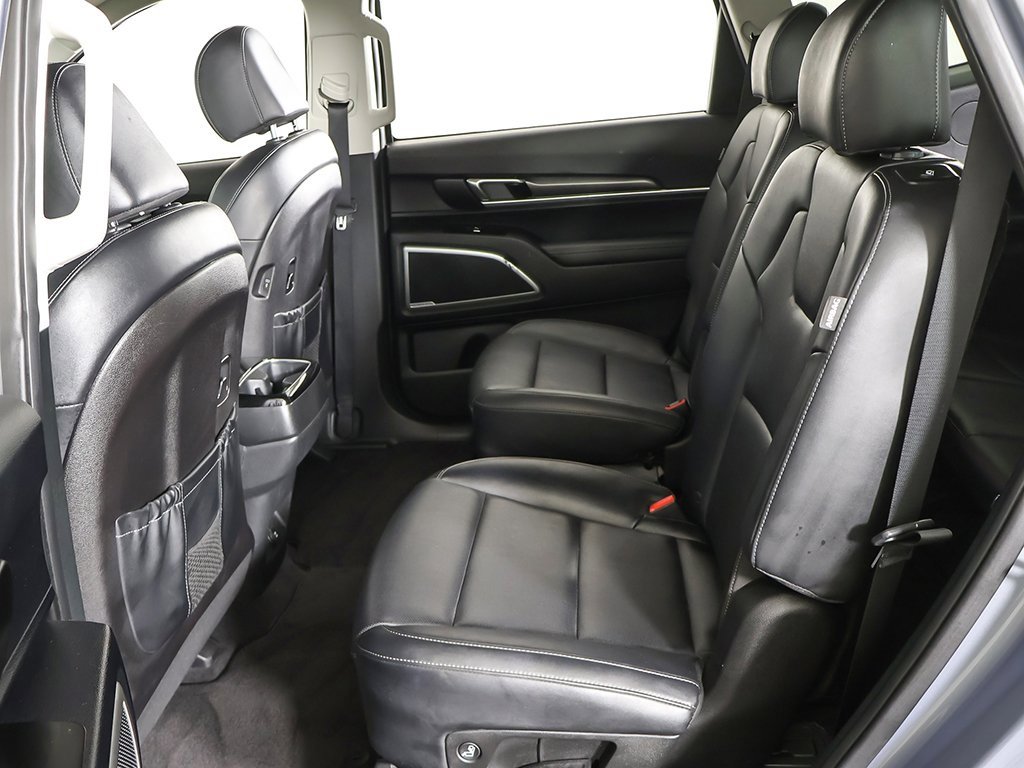 Used 2023 Kia Telluride S image 32
