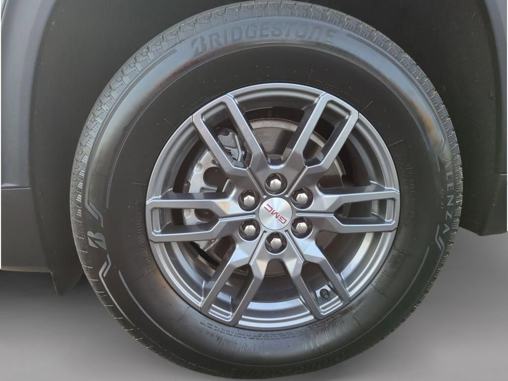 Used 2025 GMC Acadia Elevation FWD image 10