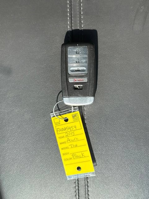 Used 2015 Acura TLX w/ Technology Package FWD image 12