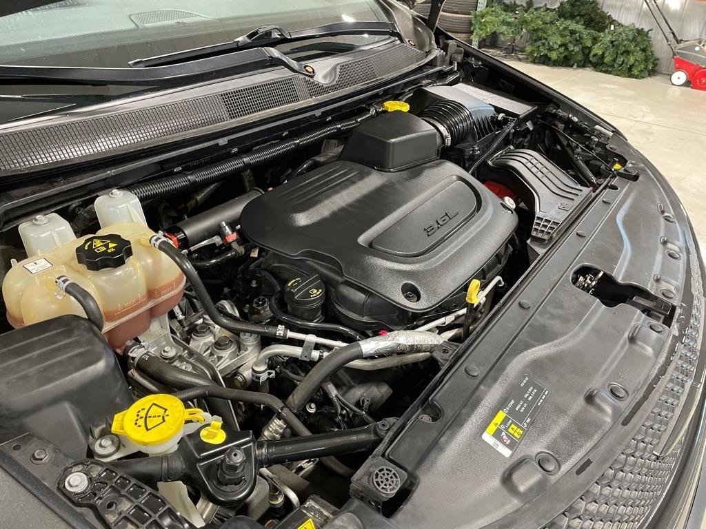 Used 2019 Chrysler Pacifica Limited w/ Advanced Safetytec Group image 44