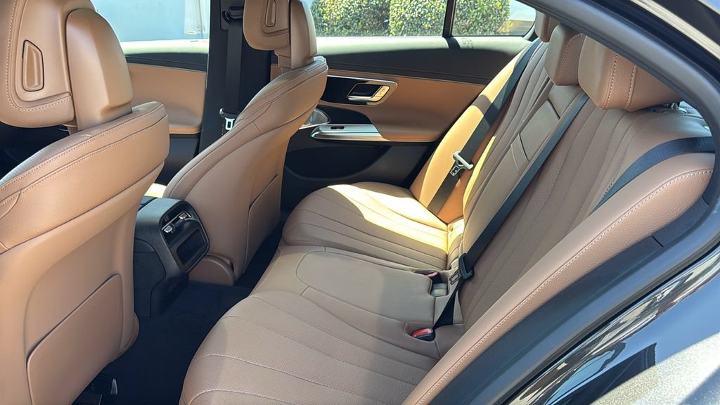 Certified 2026 Mercedes-Benz E 350 4MATIC Sedan image 22