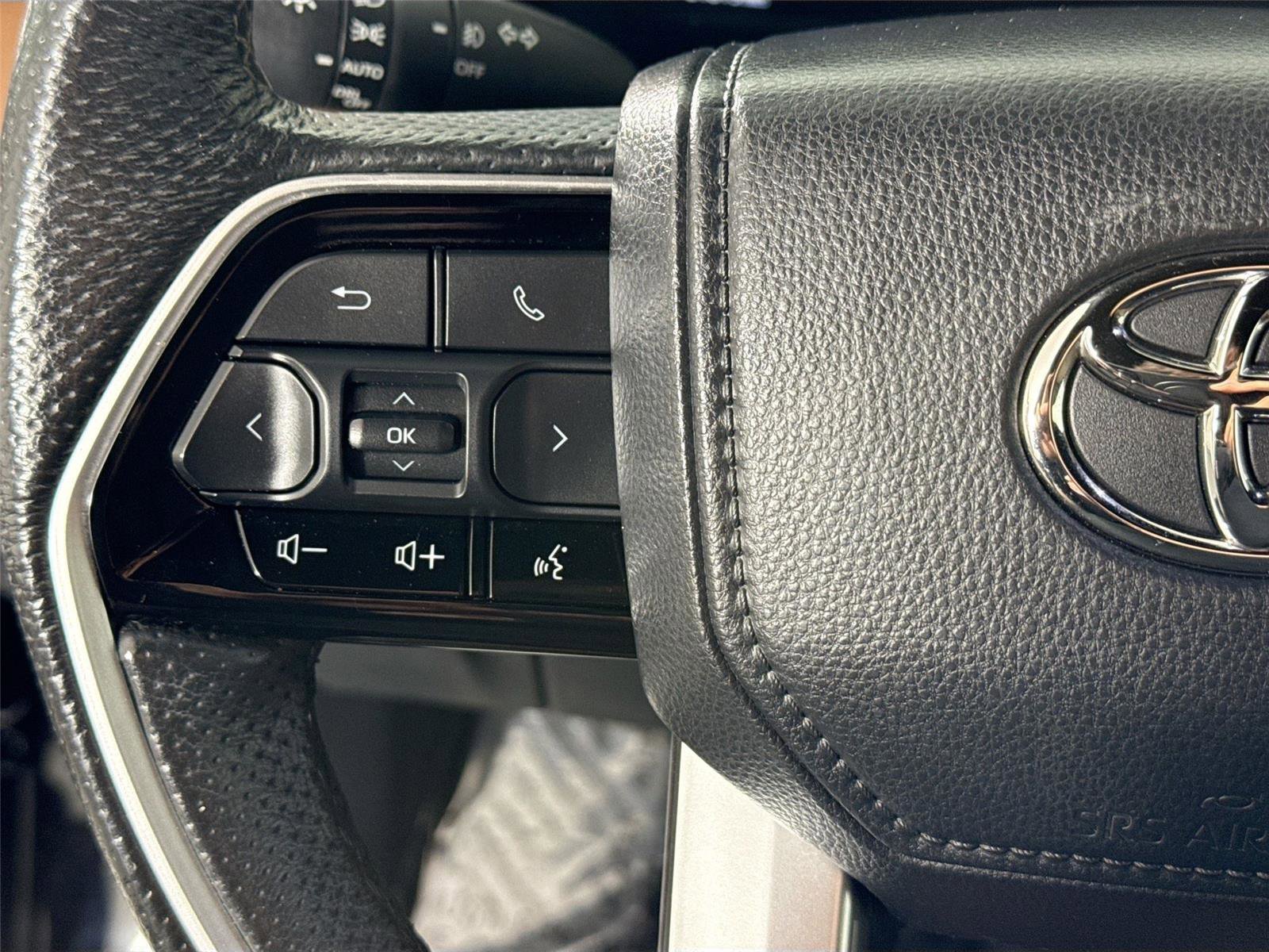 Used 2023 Toyota Tundra 1794 Edition image 18