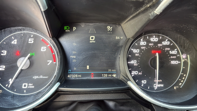 Used 2022 Alfa Romeo Giulia Ti RWD image 12