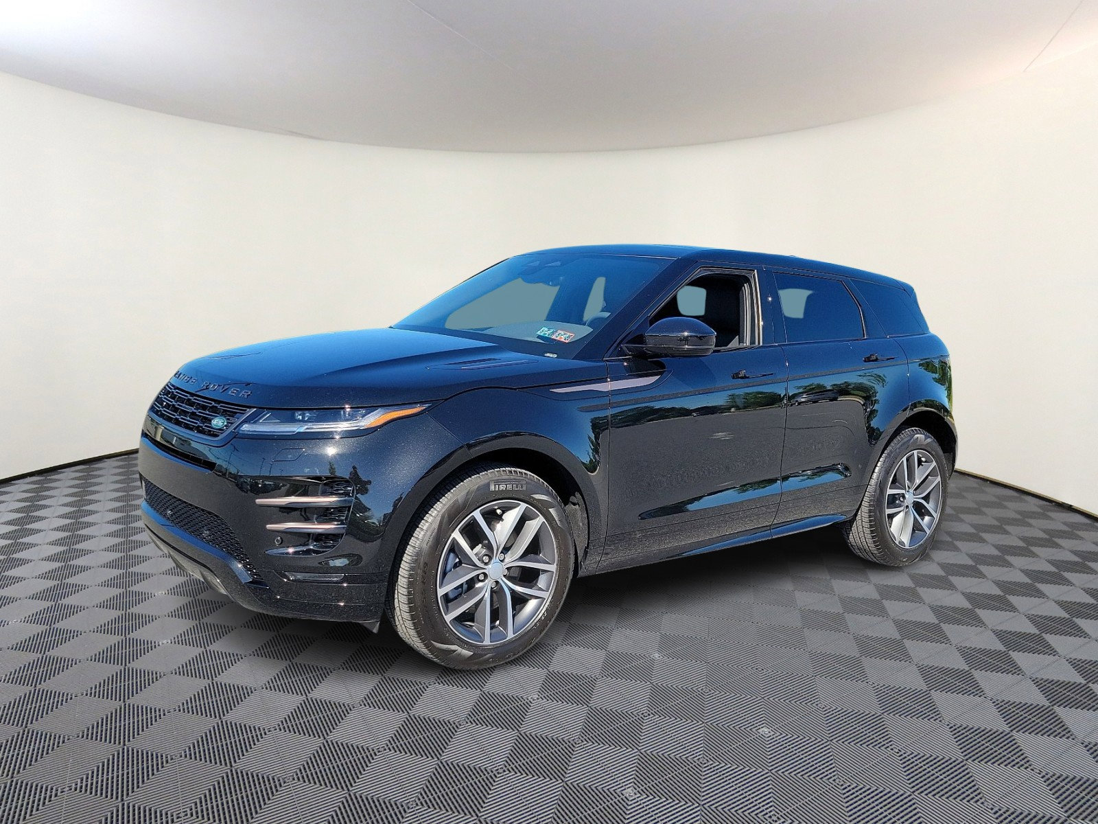 Used 2024 Land Rover Range Rover Evoque Dynamic SE