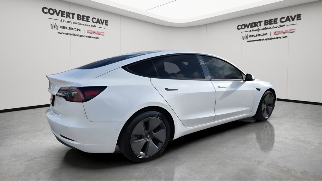 Used 2021 Tesla Model 3 Standard Range Plus image 9