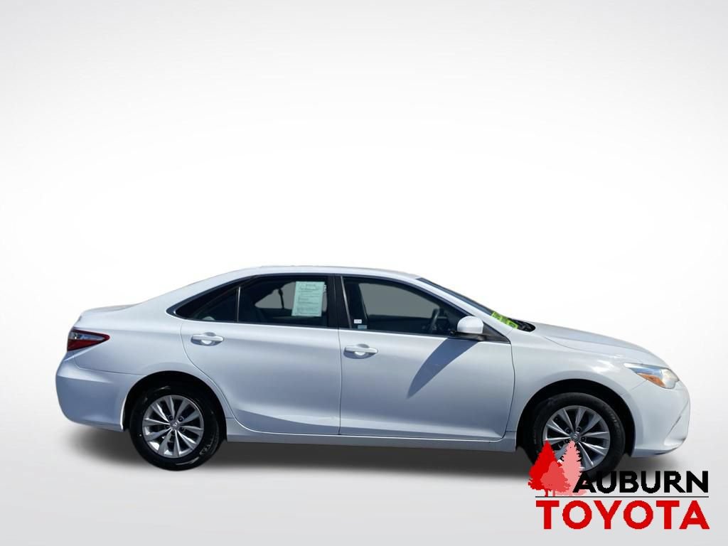 Used 2015 Toyota Camry LE FWD image 8