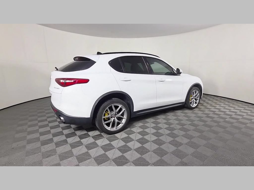 Used 2018 Alfa Romeo Stelvio Ti Sport AWD/4WD image 39