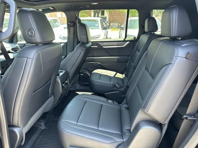New 2026 GMC Acadia Elevation w/ Black Edition AWD/4WD image 10