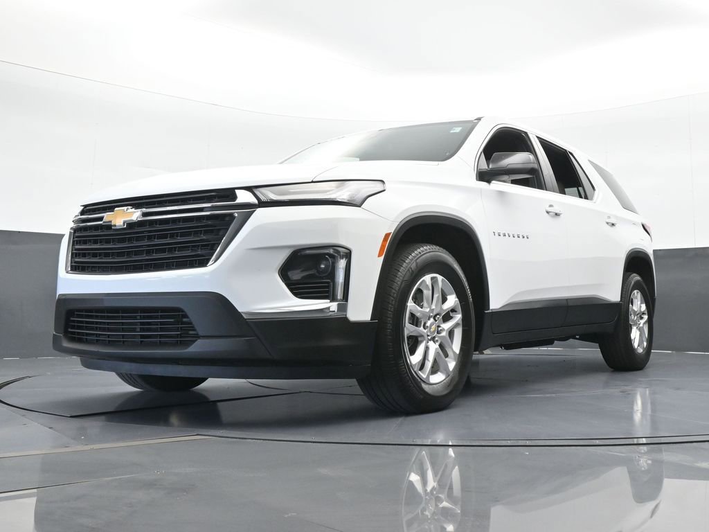 Used 2022 Chevrolet Traverse LS image 57