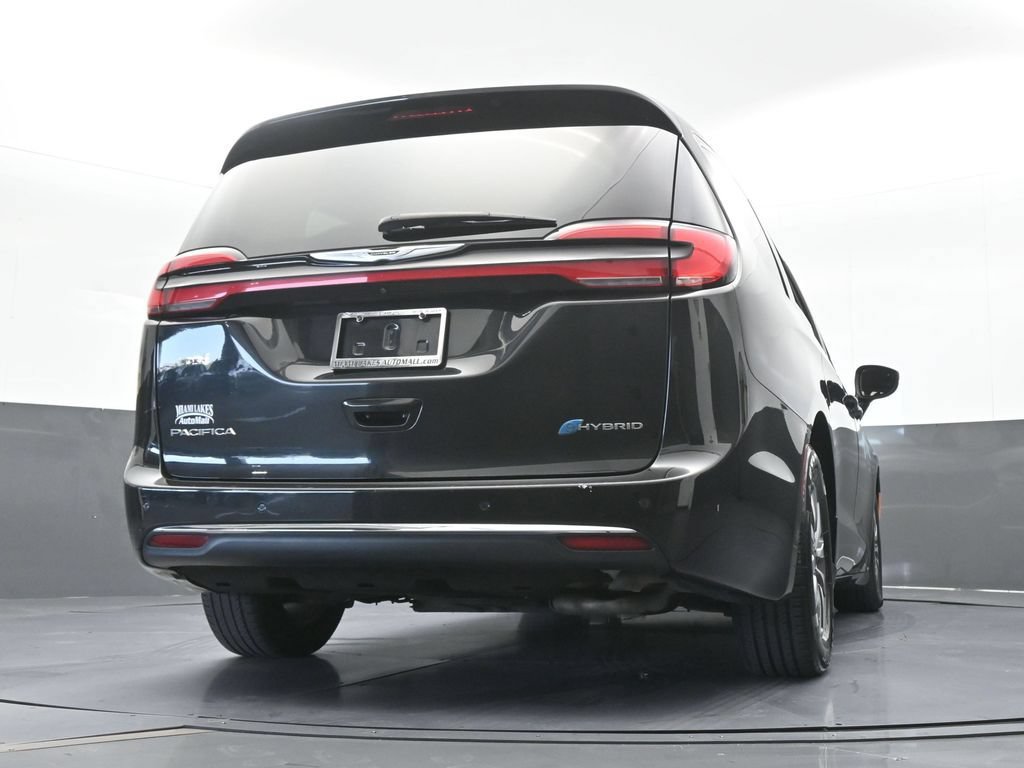 Used 2023 Chrysler Pacifica Touring-L FWD image 59