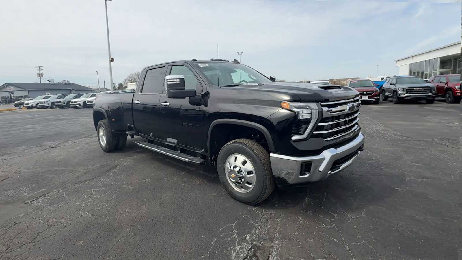 New 2026 Chevrolet Silverado 3500 LTZ w/ LTZ Convenience Package AWD/4WD image 2