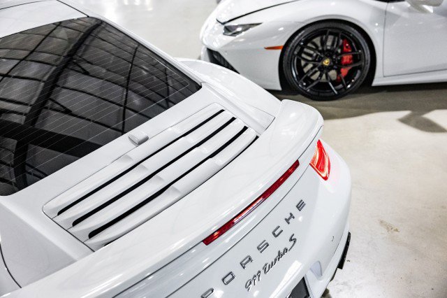 Used 2015 Porsche 911 Turbo S image 38
