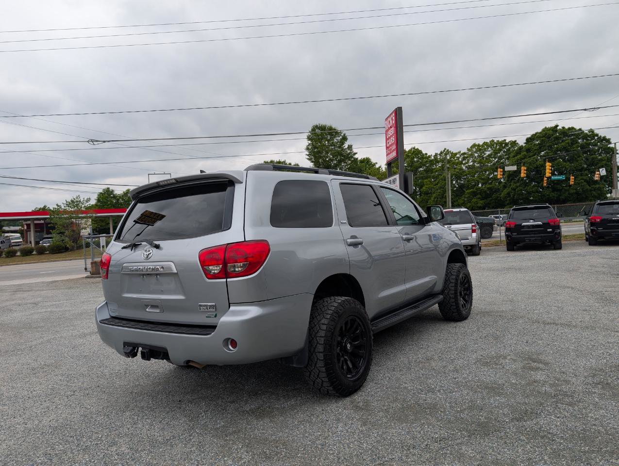 Used 2015 Toyota Sequoia SR5 AWD/4WD image 7