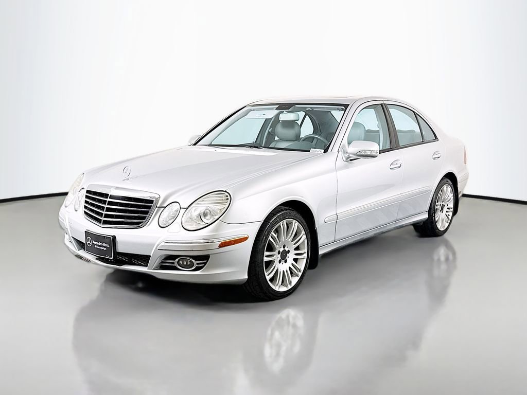 Used 2008 Mercedes-Benz E 350 4MATIC Sedan image 3