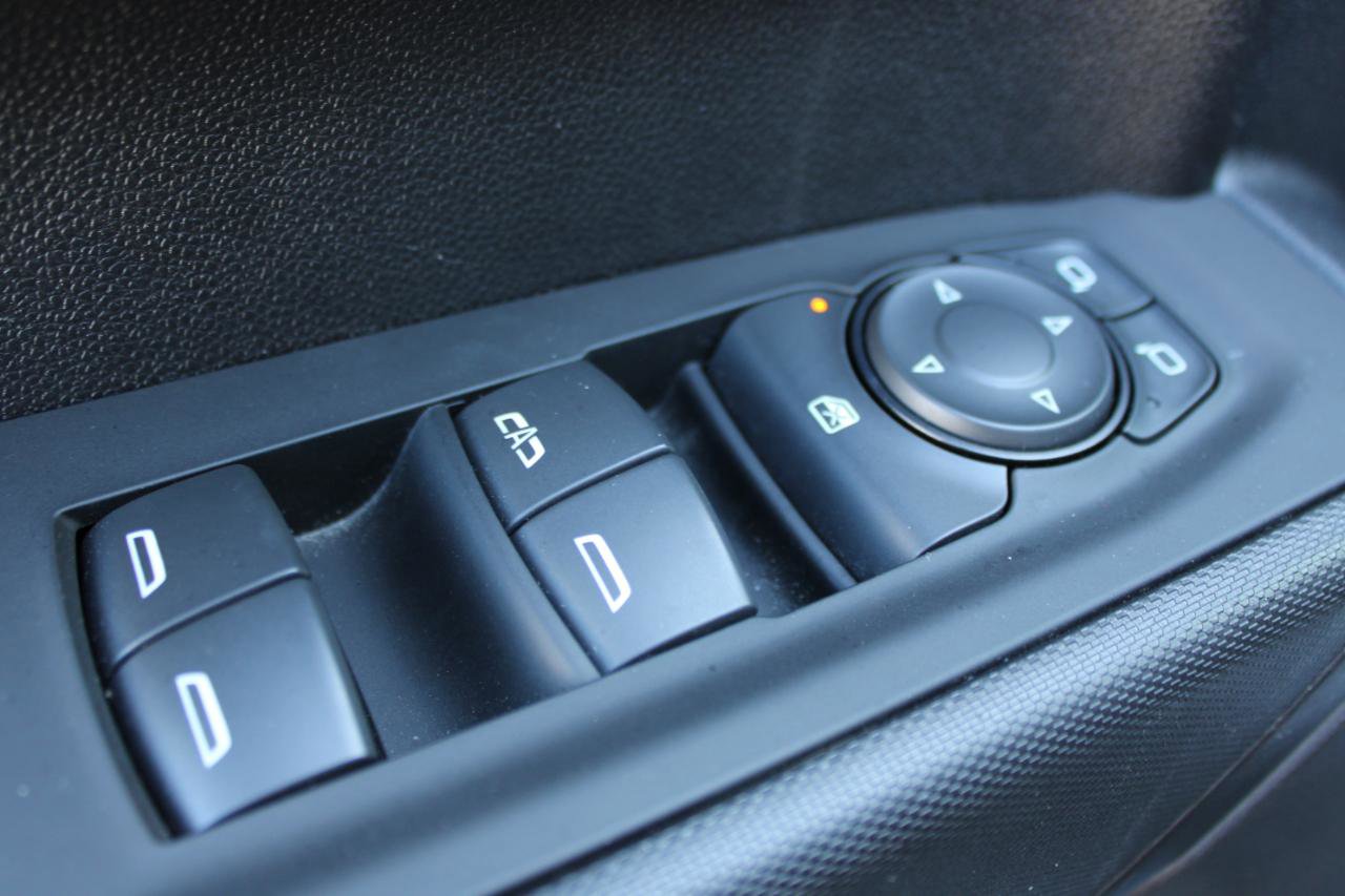 Used 2024 Chevrolet Silverado 1500 Custom image 16