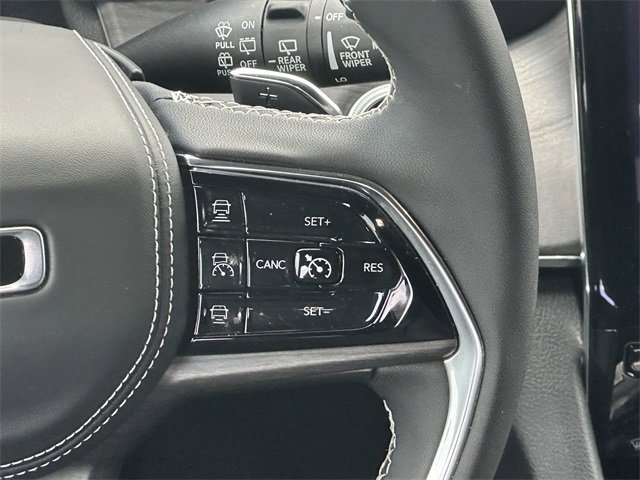 Used 2024 Jeep Grand Cherokee L Overland w/ Luxury Tech Group IV image 26