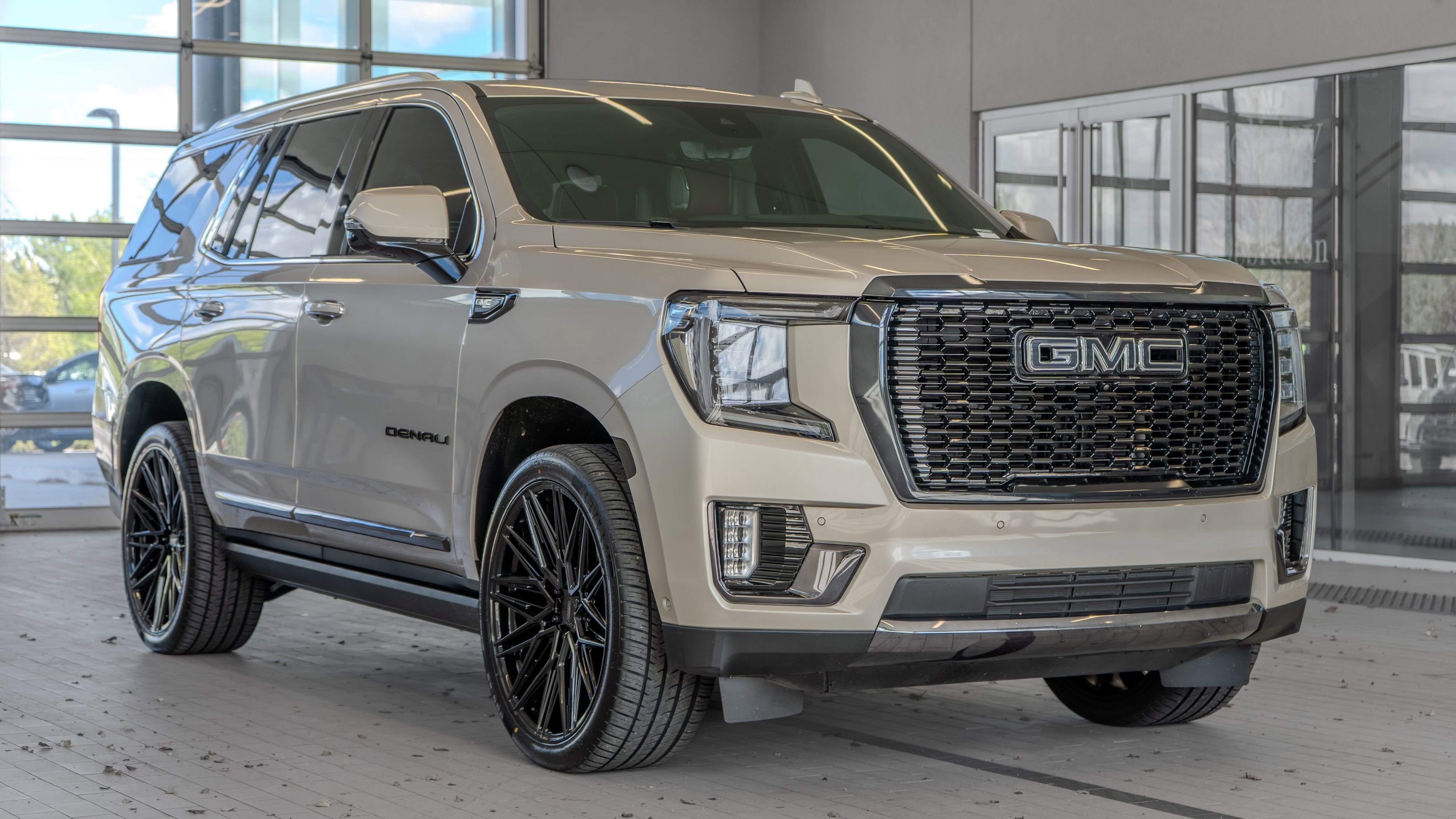 Used 2023 GMC Yukon Denali Ultimate image 21