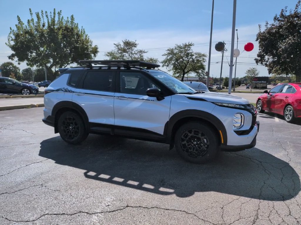 New 2026 Mitsubishi Outlander AWD image 5