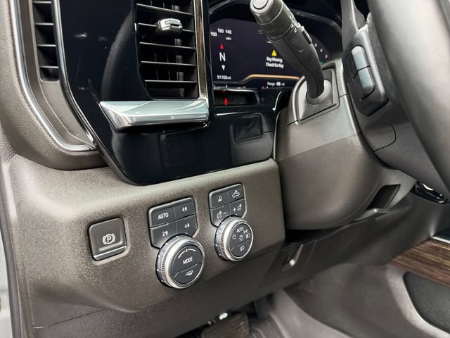 Used 2024 GMC Sierra 1500 Elevation w/ Elevation Premium Package AWD/4WD image 26