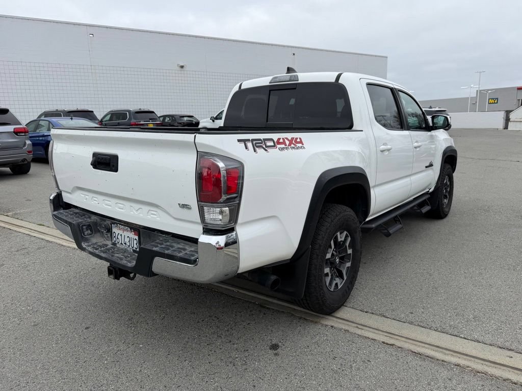 Used 2023 Toyota Tacoma TRD Off-Road w/ Black Out Package (TMS) AWD/4WD image 5