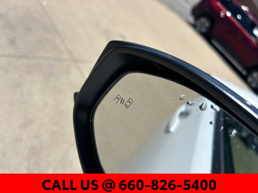 Used 2023 Toyota Prius Limited w/ Limited Premium Package FWD image 13