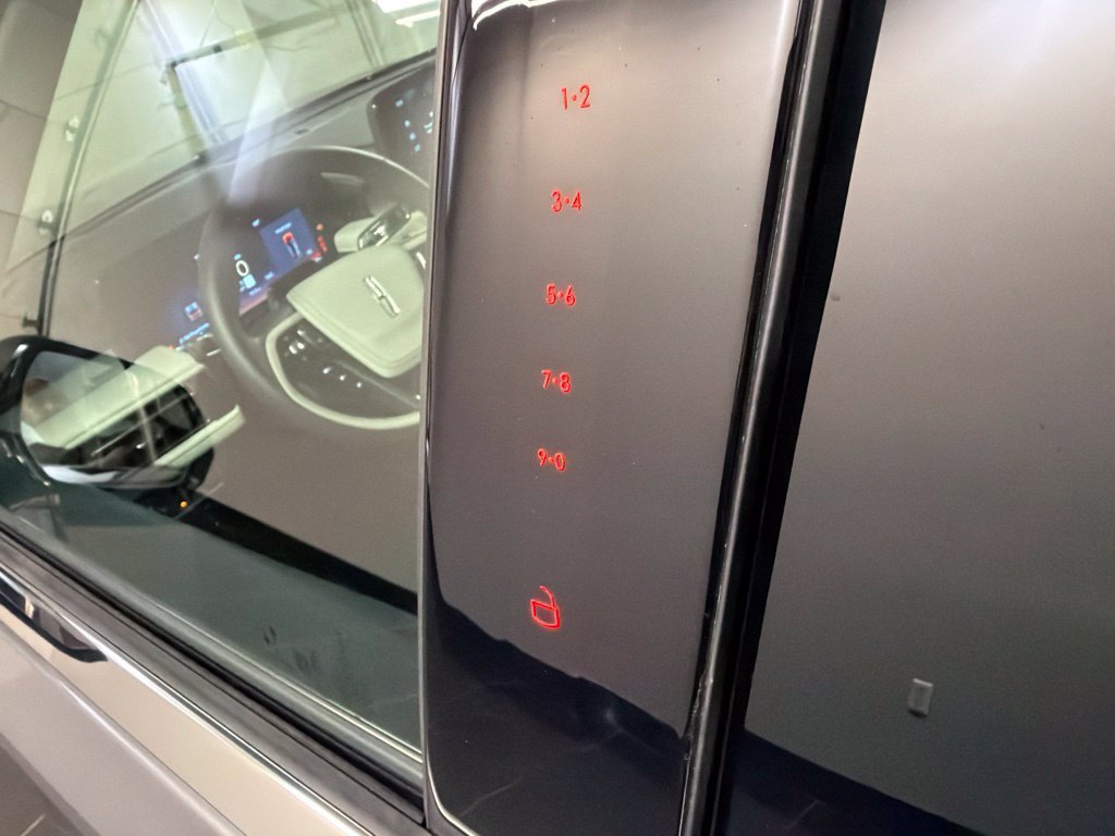 New 2027 Lincoln Aviator Reserve AWD/4WD image 31
