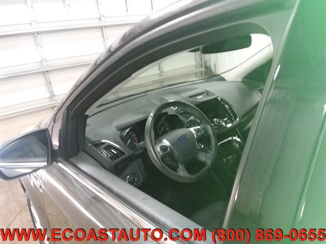 Used 2015 Ford Escape Titanium w/ Equipment Group 301A AWD/4WD image 17
