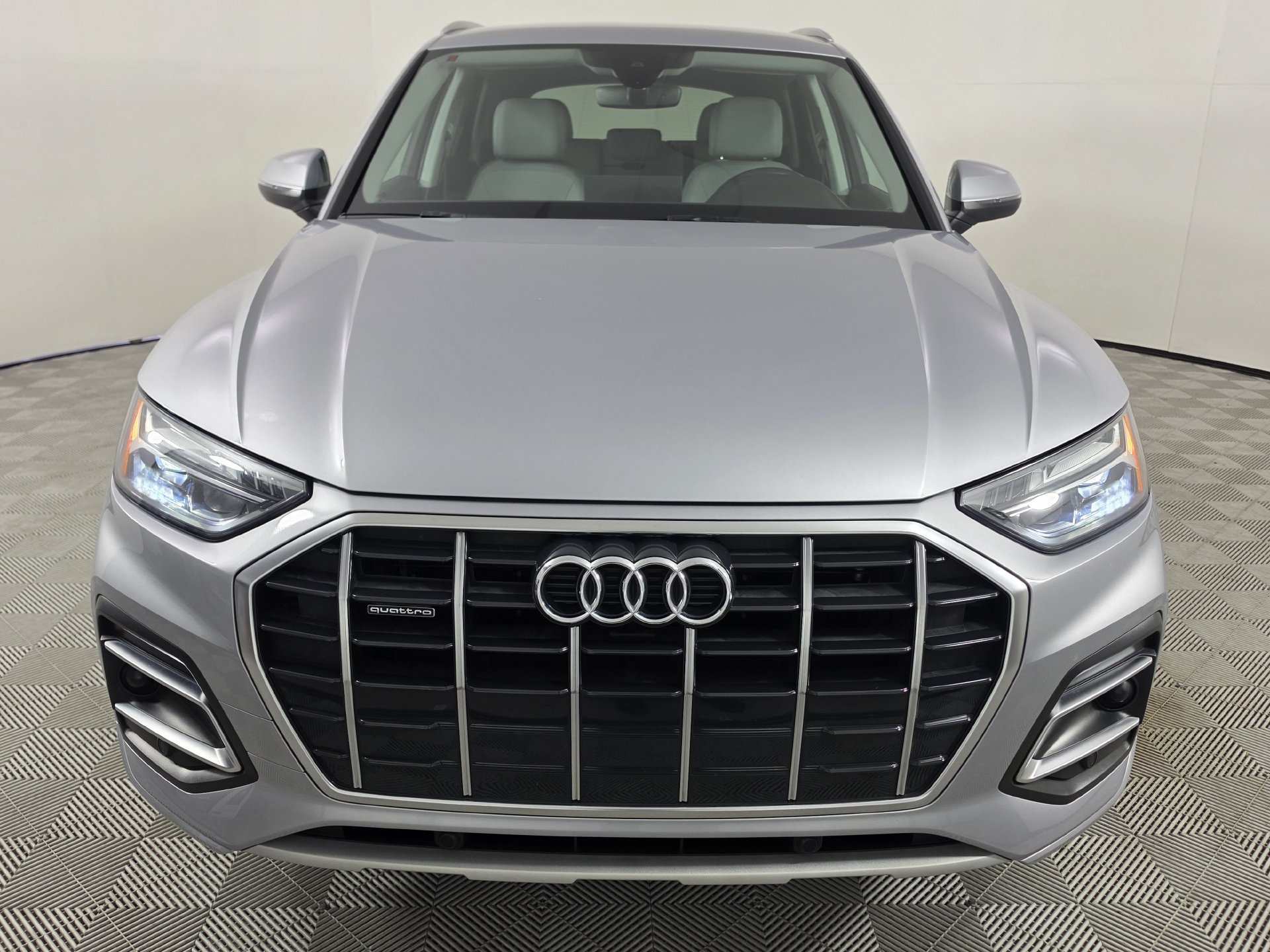 Certified 2023 Audi Q5 2.0T Premium w/ Convenience Package AWD/4WD image 39
