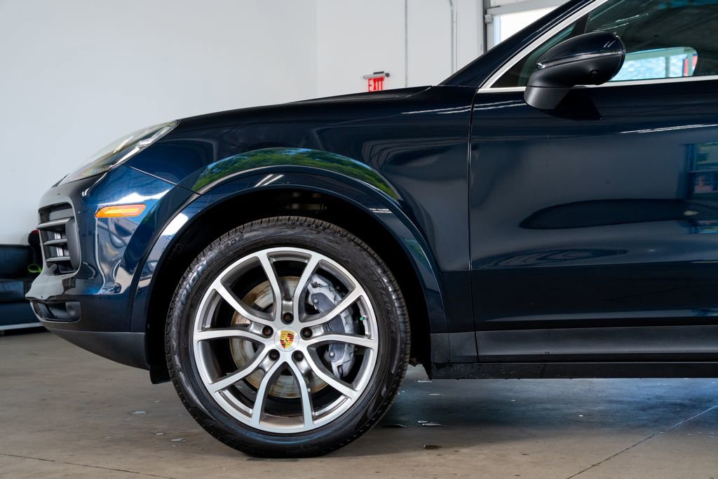 Used 2021 Porsche Cayenne AWD/4WD image 9