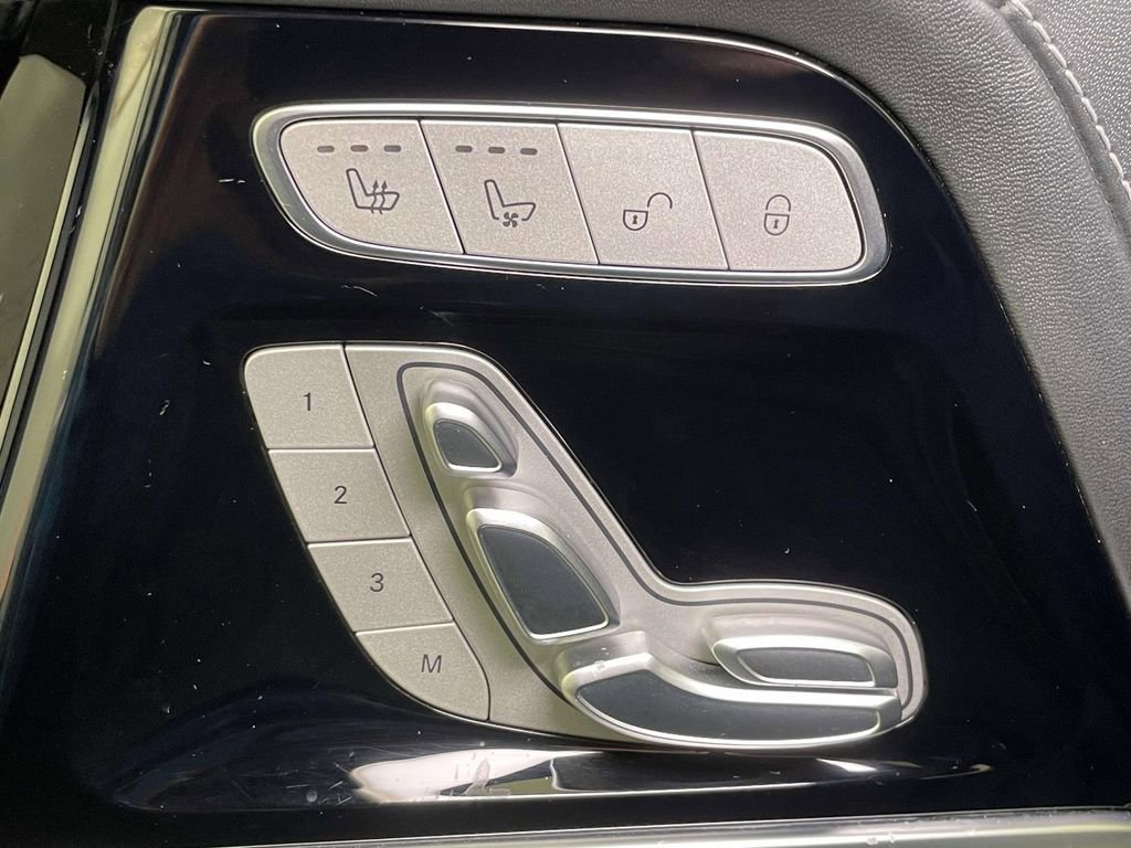 Used 2025 Mercedes-Benz G 63 AMG 4MATIC image 35