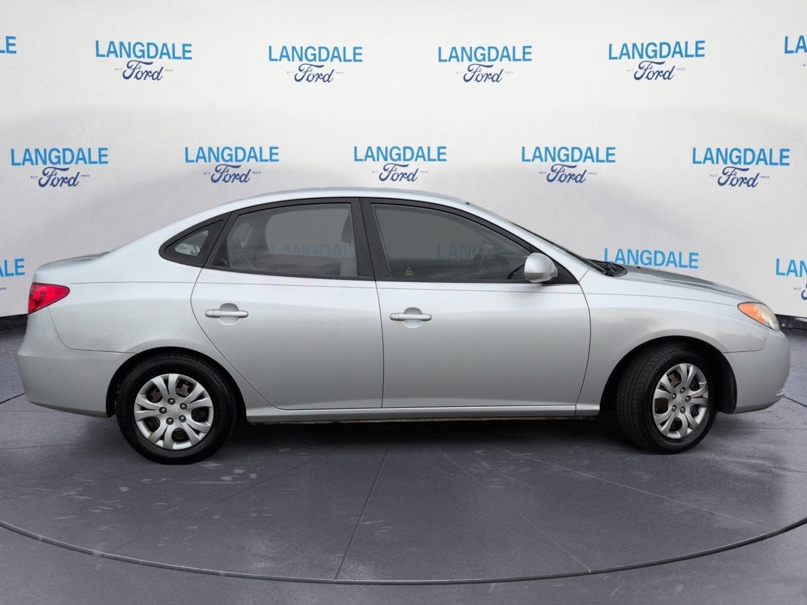 Used 2010 Hyundai Elantra GLS FWD image 3