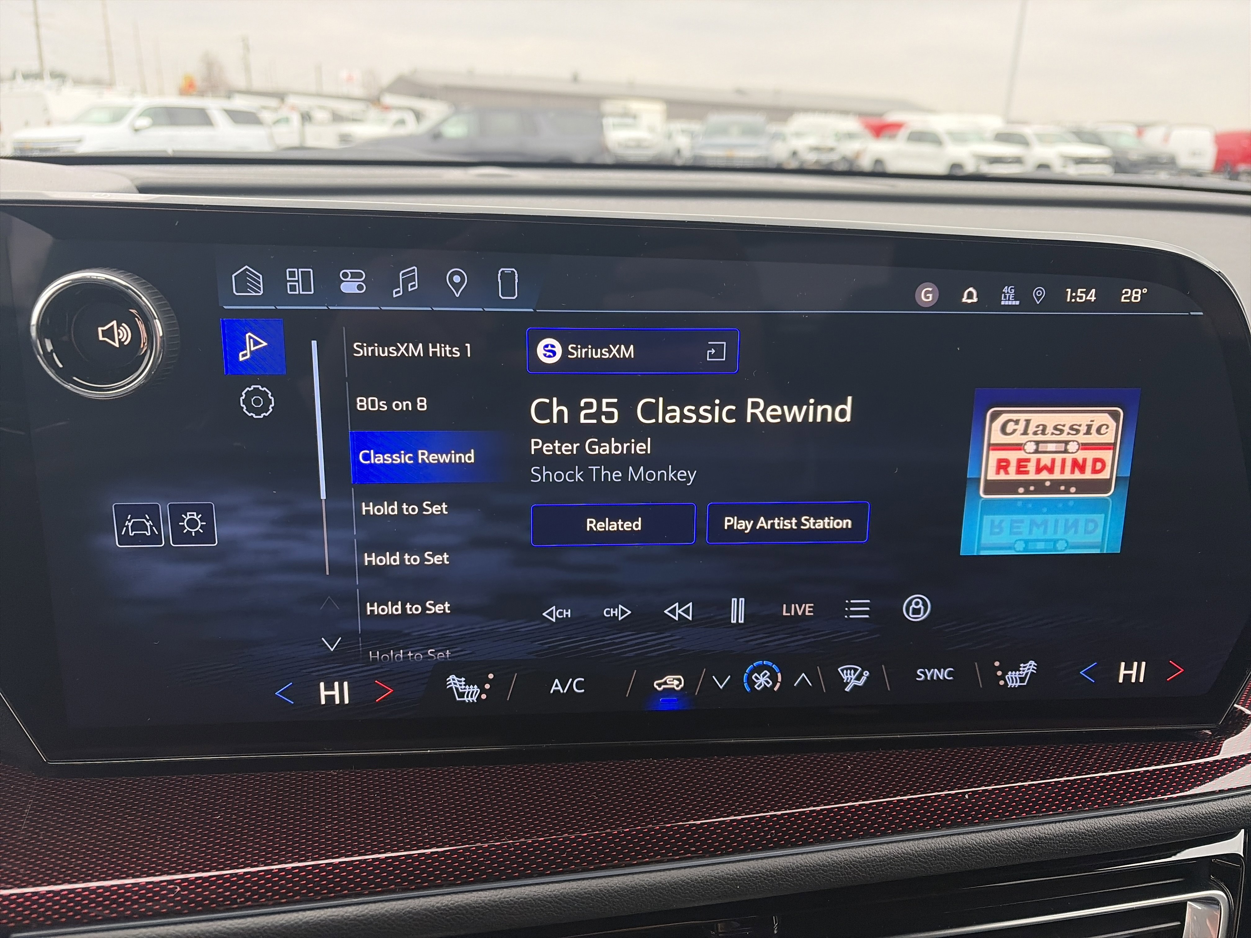 New 2026 Chevrolet Traverse Z71 w/ Driver Confidence Package image 22