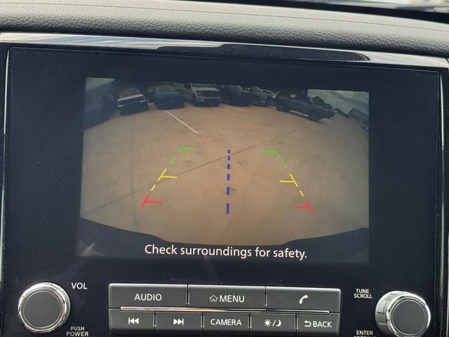 Used 2024 Nissan Titan SV w/ SV Convenience Package image 9