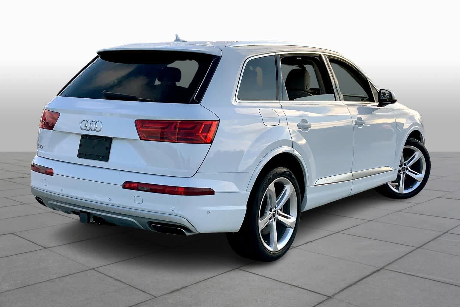 Used 2019 Audi Q7 3.0T Prestige w/ Prestige Package AWD/4WD image 12